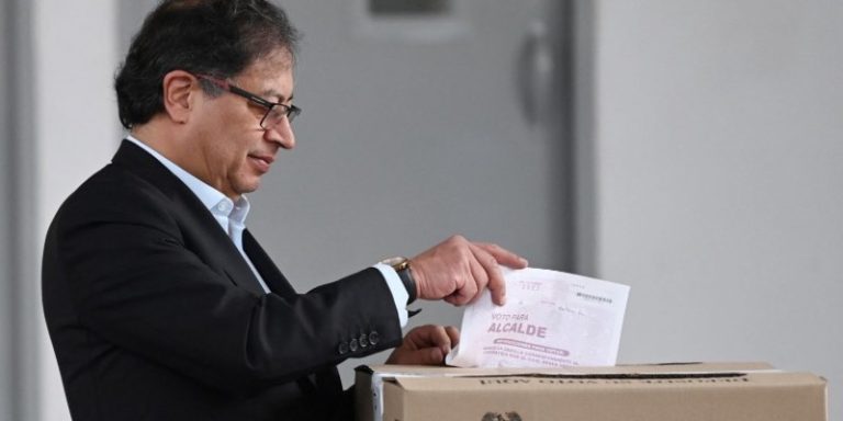 Petro boicotea consulta y acusa fraude electoral en Colombia