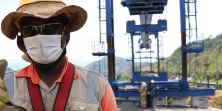 ¡Histórico! Desempleo en Colombia cae a mínimo récord pese a advertencias